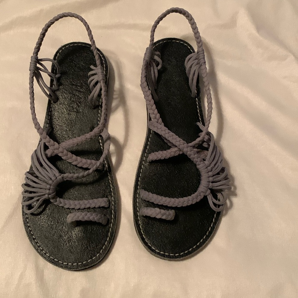 Plaza sandals size 9  NWOT